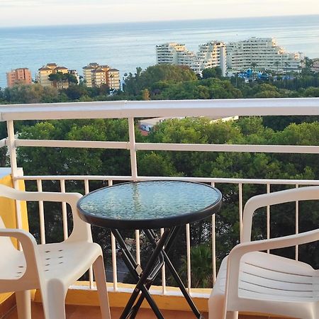 Hercules Paradise 531 Apartamento Con Vistas Al Mar Mediterraneo En Benalmadena A Pasos Del Centro Y Su Vibrante Zona Comercial Disfruta De Una Experiencia Unica En La Costa Del Sol Malaga Andalucia Well-Connected To The Airport Eksteriør billede