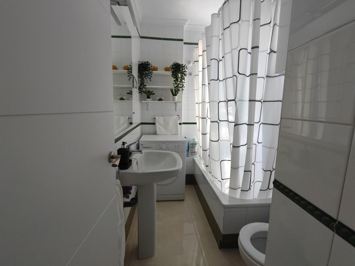 Hercules Paradise 531 Apartamento Con Vistas Al Mar Mediterraneo En Benalmadena A Pasos Del Centro Y Su Vibrante Zona Comercial Disfruta De Una Experiencia Unica En La Costa Del Sol Malaga Andalucia Well-Connected To The Airport Eksteriør billede