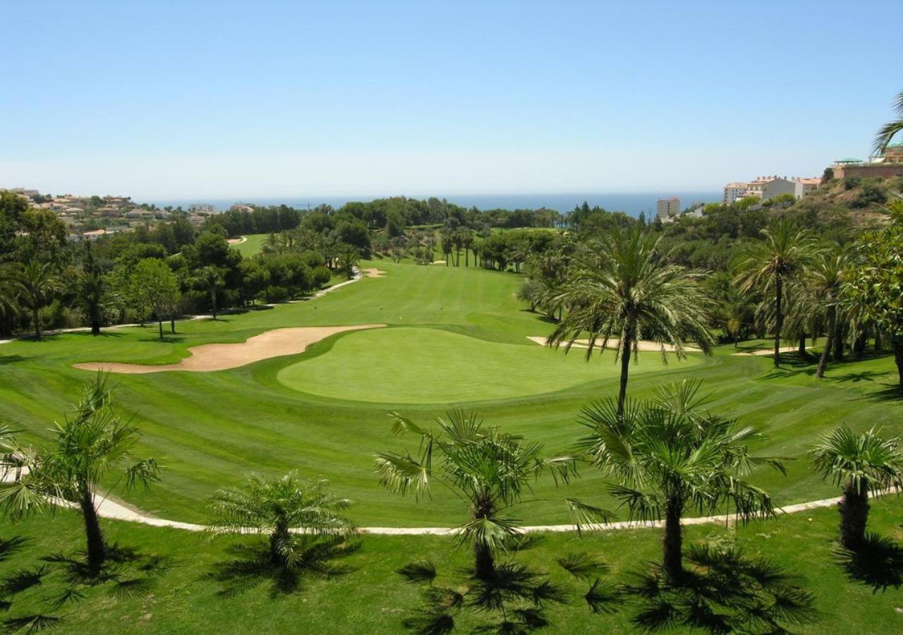 Hercules Paradise 531 Apartamento Con Vistas Al Mar Mediterraneo En Benalmadena A Pasos Del Centro Y Su Vibrante Zona Comercial Disfruta De Una Experiencia Unica En La Costa Del Sol Malaga Andalucia Well-Connected To The Airport Eksteriør billede