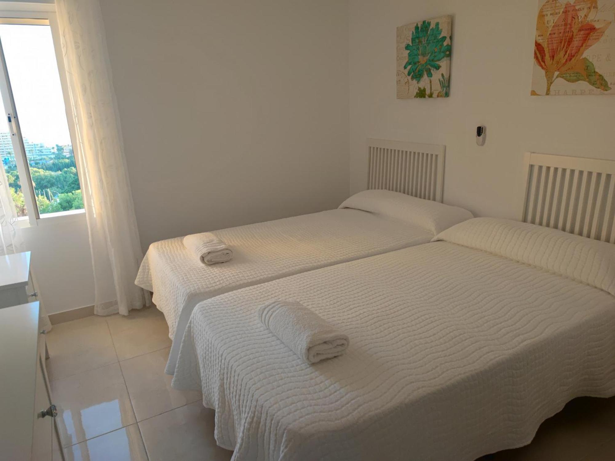 Hercules Paradise 531 Apartamento Con Vistas Al Mar Mediterraneo En Benalmadena A Pasos Del Centro Y Su Vibrante Zona Comercial Disfruta De Una Experiencia Unica En La Costa Del Sol Malaga Andalucia Well-Connected To The Airport Eksteriør billede